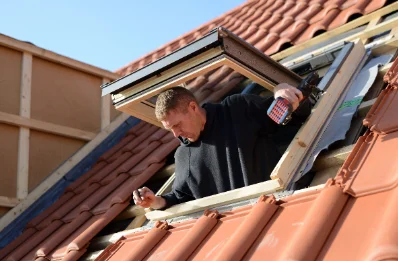 Pose de fenêtres de toit Velux à Gizeux